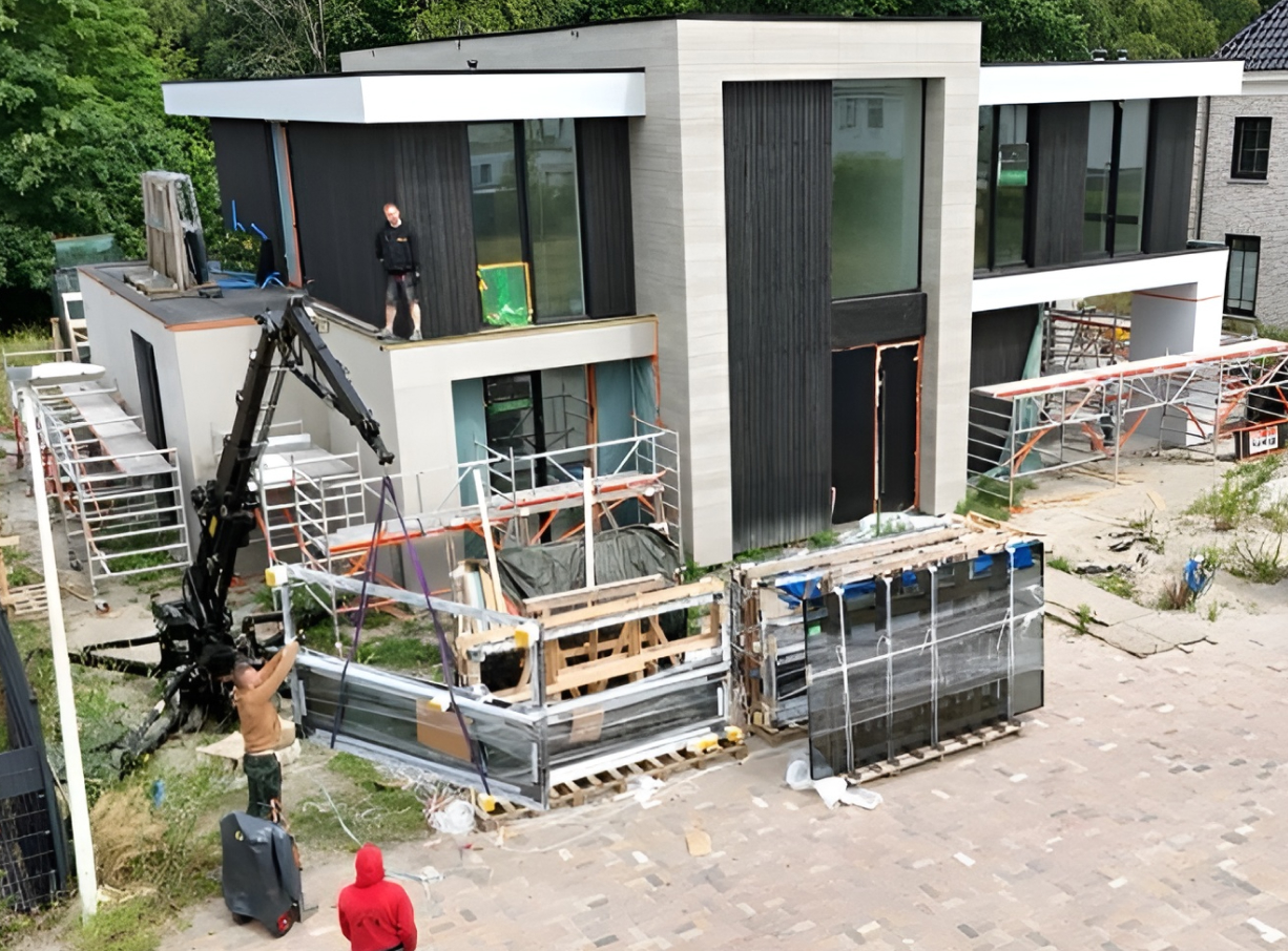 Installatie Reynaers SlimLine 38 aluminium ramen moderne villa Amsterdam regio Nederland